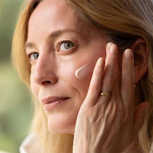 SISLEY SISLEŸA L'INTÉGRAL ANTI-ÂGE CRÈME GEL FRAIS 3473311501004 SISLEY SISLEŸA L'INTÉGRAL ANTI-ÂGE CRÈME GEL FRAIS 3473311501004
